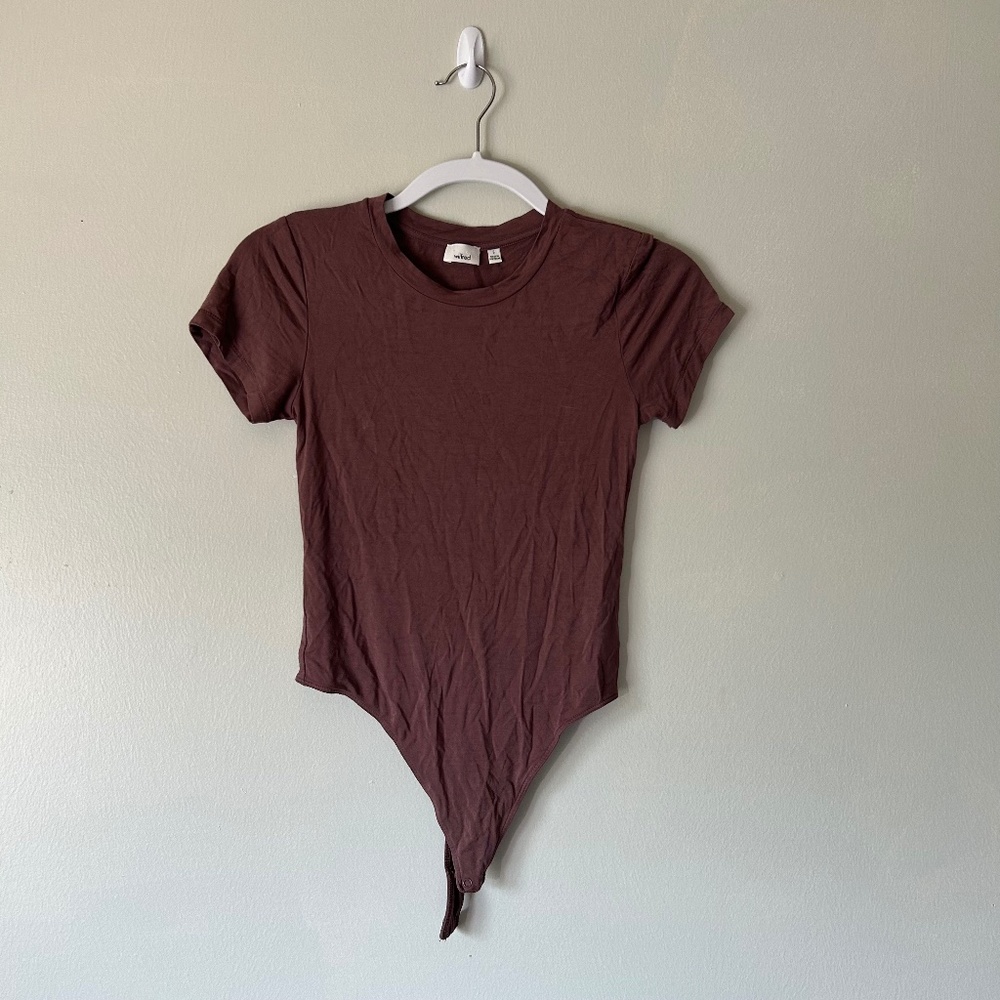 Mauve Aritzia Short Sleeved Bodysuit